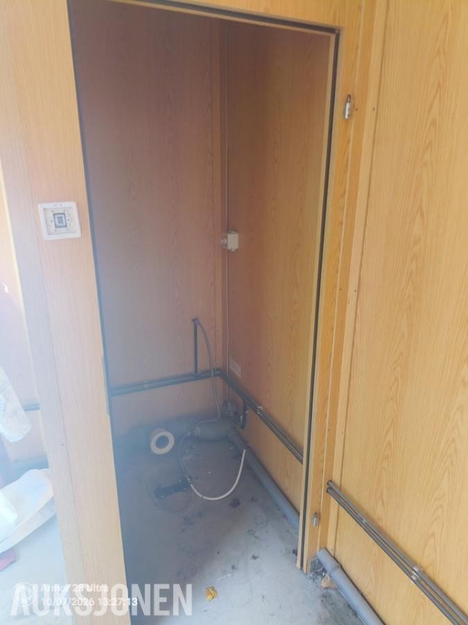 2010 Sanitærbrakke modul 2 delt Container - ingen minstepris