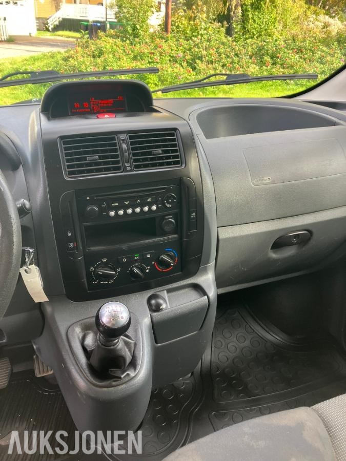 2014 Citroen Jumpy 2.0 HDi 128HK 3-seter, Cruisekontroll, Hengerfeste 