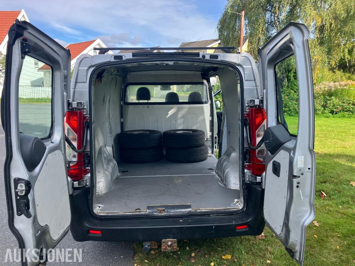 2014 Citroen Jumpy 2.0 HDi 128HK 3-seter, Cruisekontroll, Hengerfeste 