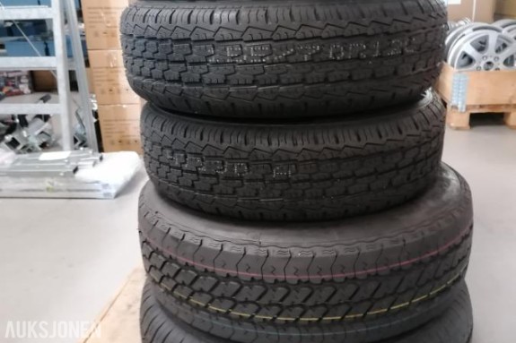 1 pall med 10 stk nye komplette hjul . Div. størrelser, alle 5/112. 