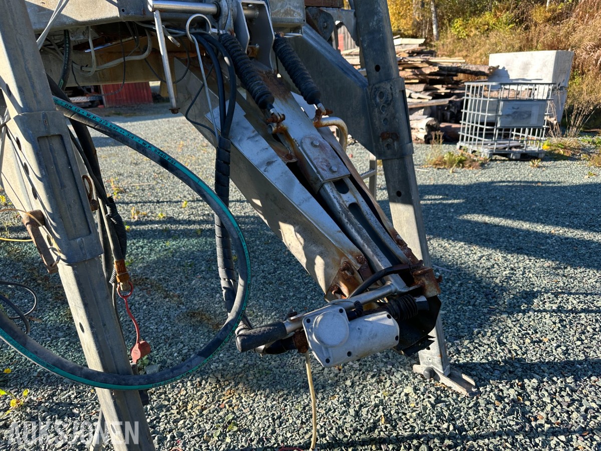 2005 Schmidt Stratos B90-42 strø-/saltspreder, 9 m³,