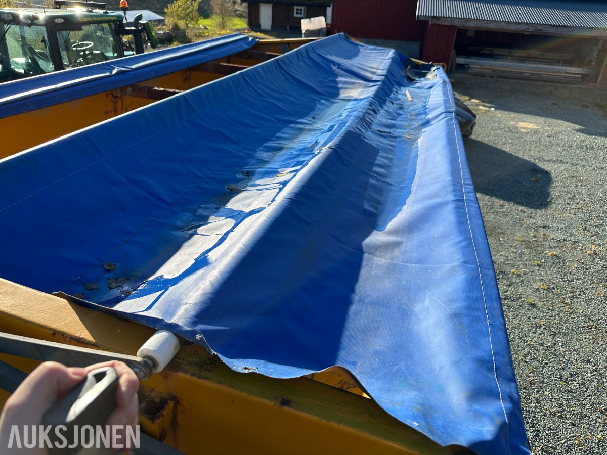 2005 Schmidt Stratos B90-42 strø-/saltspreder, 9 m³,