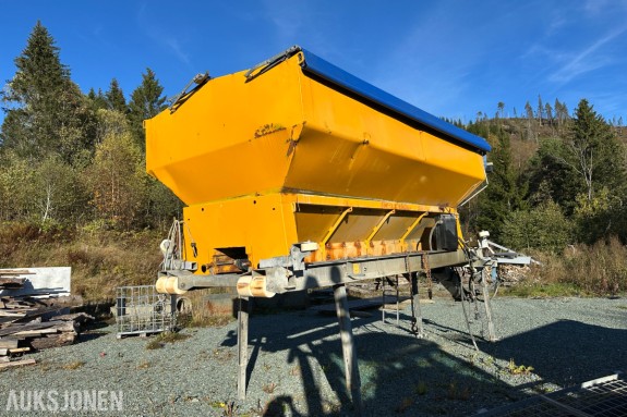2005 Schmidt Stratos B90-42 strø-/saltspreder, 9 m³,