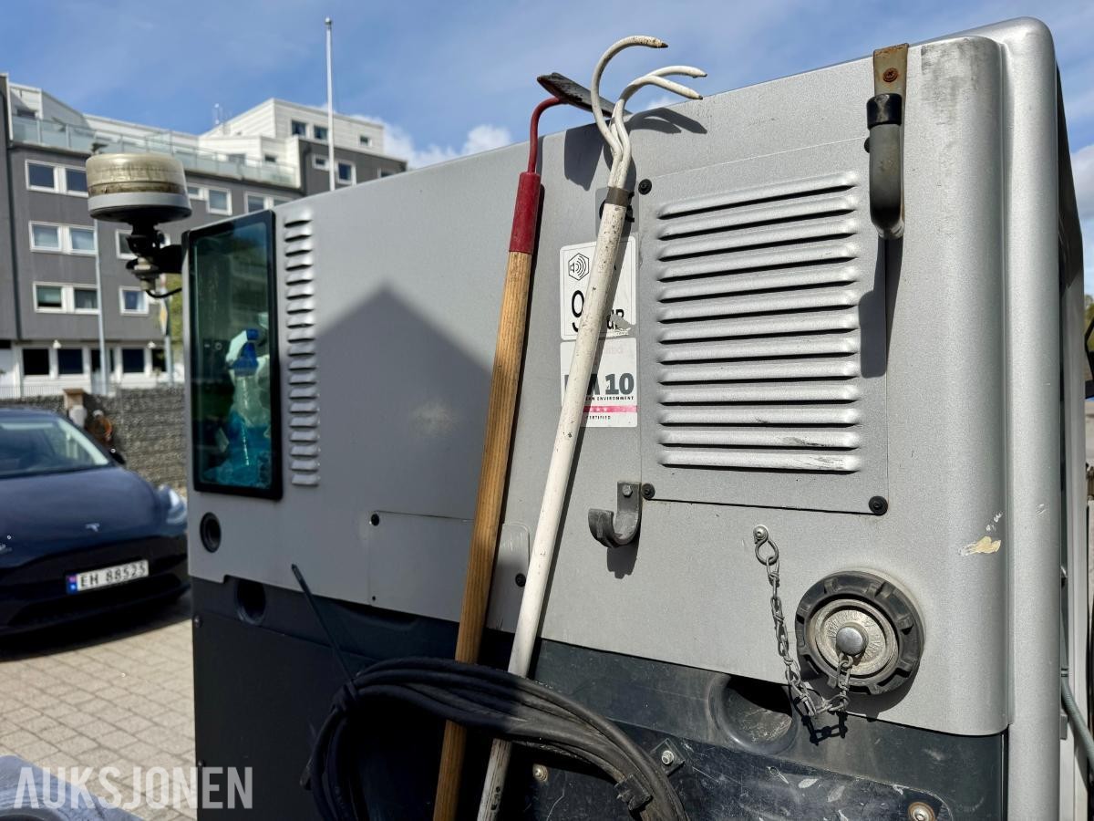 2014 Bucher CC2020 Kostebil, 2544 t - oppsamlingscontainer