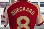 Signert drakt av Martin Ødegaard!