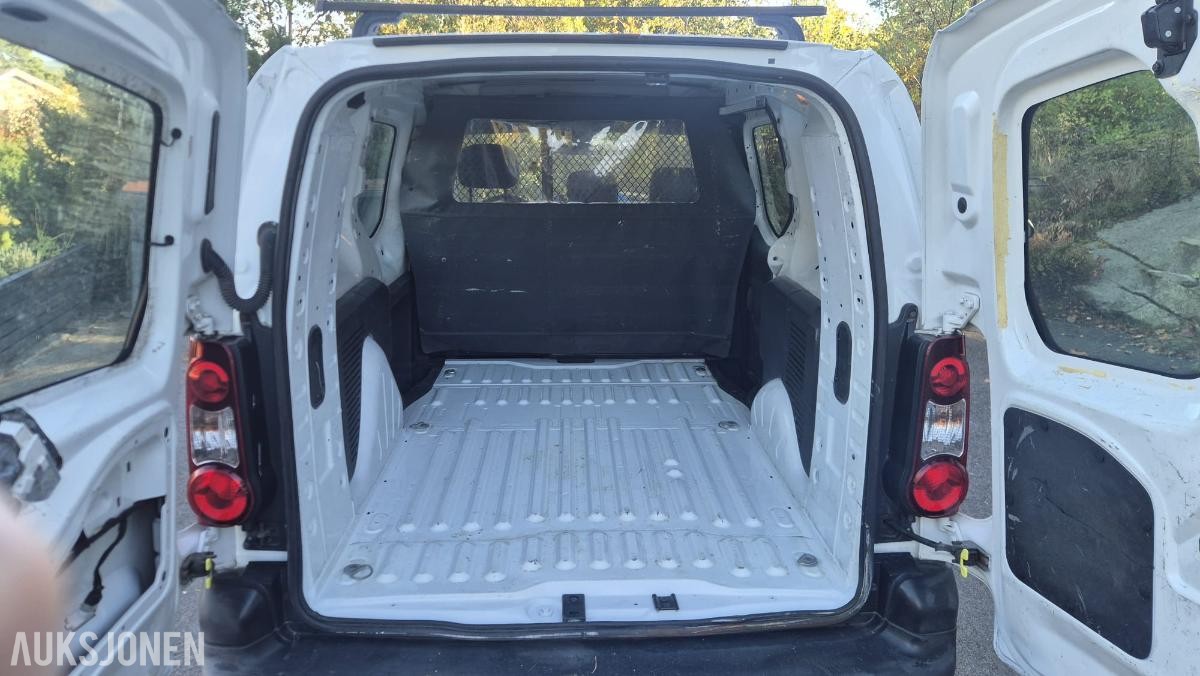 2013 Citroen Berlingo 1.6 90hk hengerfeste manuell eu ok 05.2027