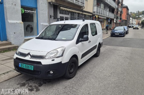 2013 Citroen Berlingo 1.6 90hk hengerfeste manuell eu ok 05.2027