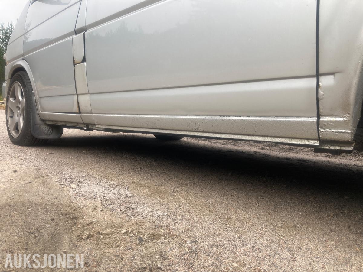 2001 Volkswagen Caravelle 2.5 Diesel, Hengerfeste, Reparasjonsobjekt