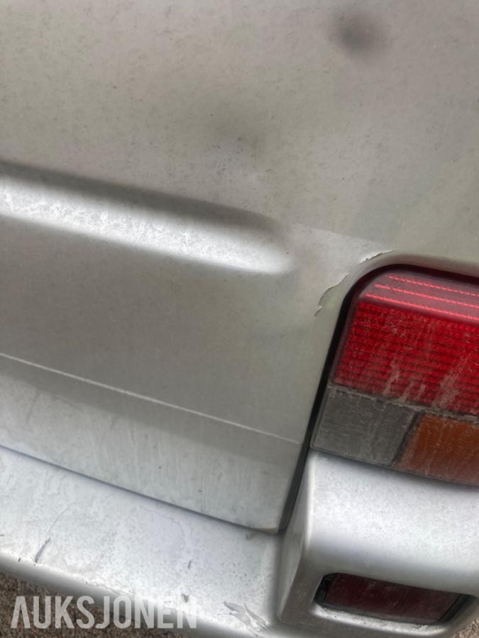 2001 Volkswagen Caravelle 2.5 Diesel, Hengerfeste, Reparasjonsobjekt