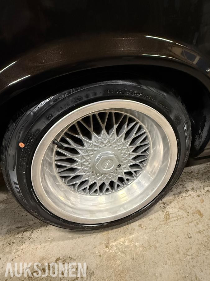 1985 BMW E23 728 2.8 184hk skinninteriør eu ok 06.2028