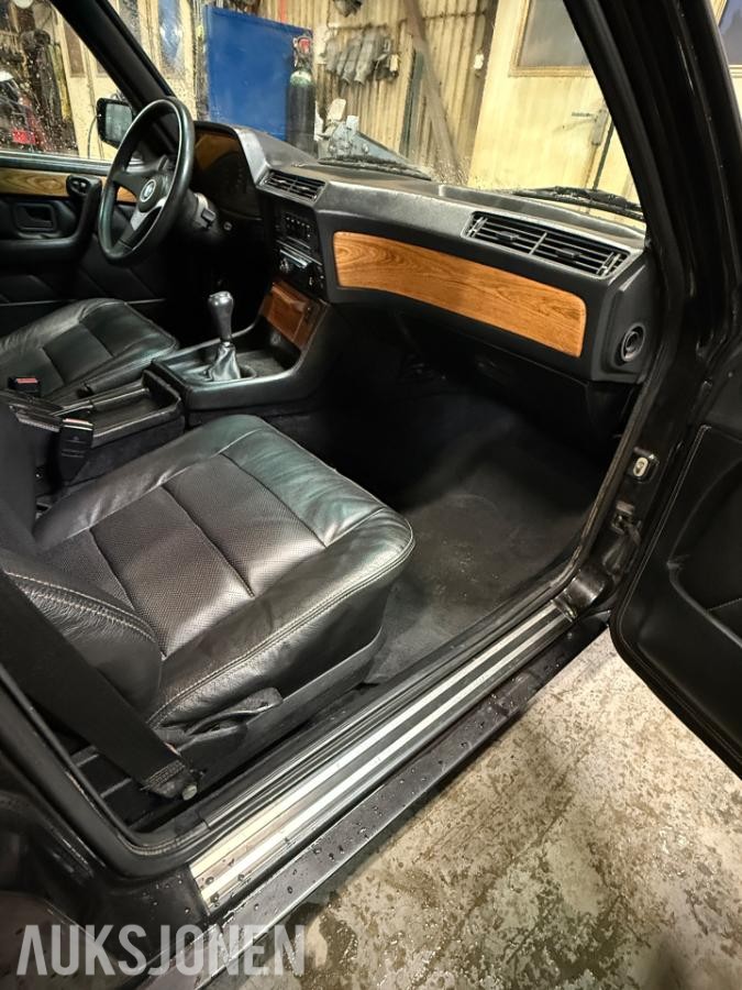 1985 BMW E23 728 2.8 184hk skinninteriør eu ok 06.2028