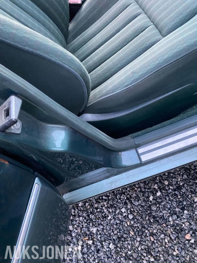 1991 Mercedes-Benz 230TE AUTOMAT