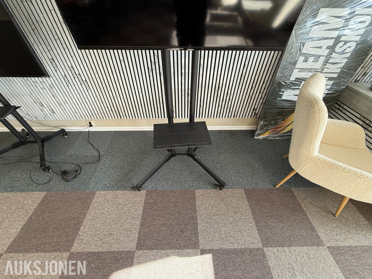 Thomson TV med mobilt gulvstativ