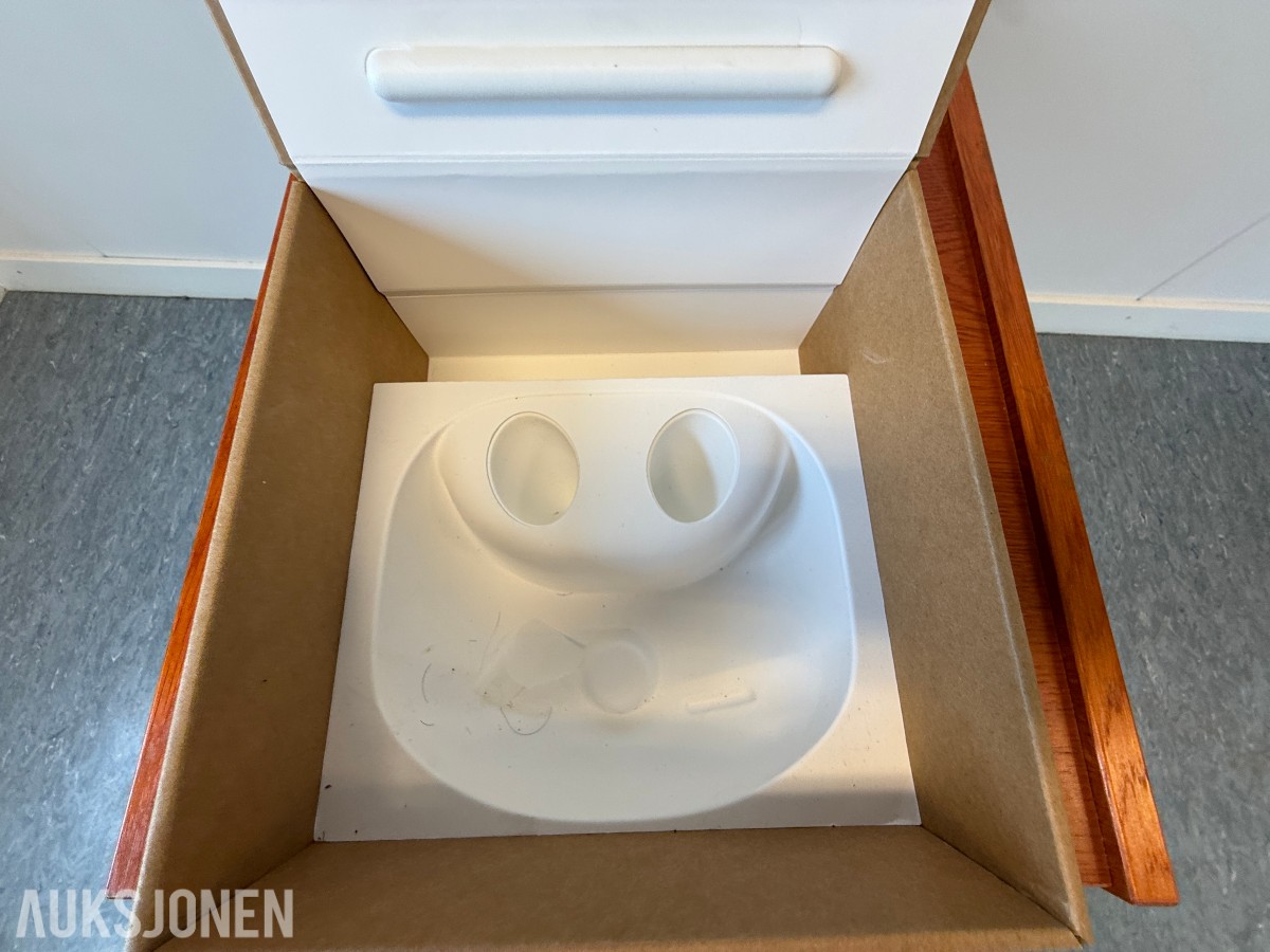 Meta Quest 3 VR-briller med 2 kontrollere og eske