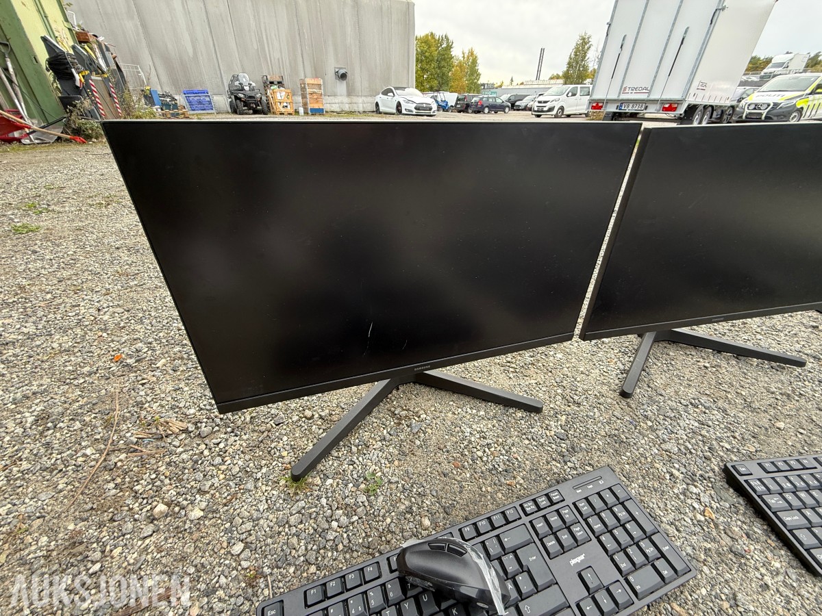 Parti med Samsung skjermer, Acer mini-PC-er og kontorutstyr