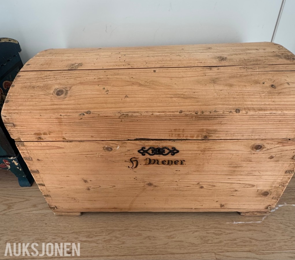 2 STK KISTER ANTIKKE