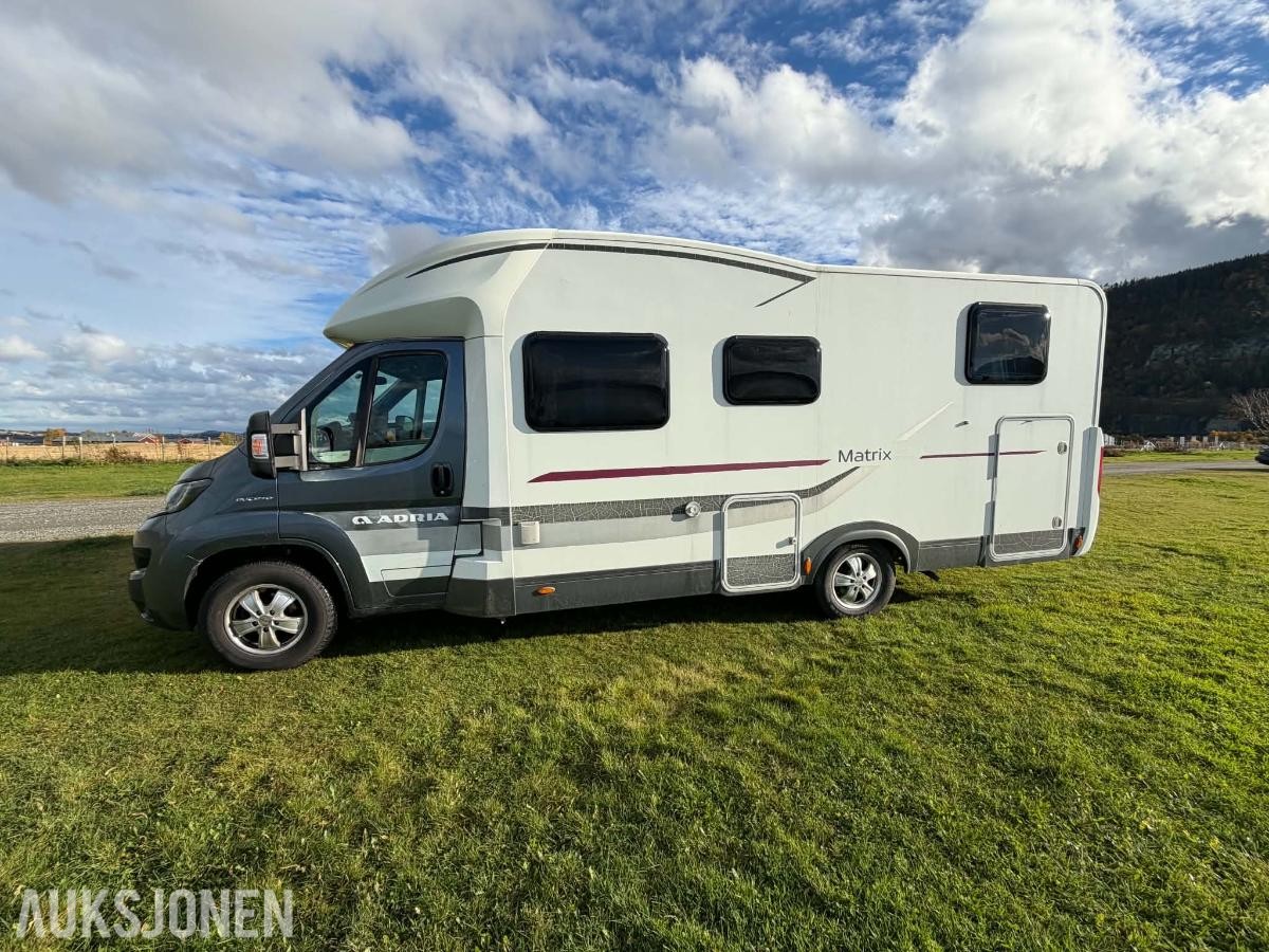Adria MATRIX M 670 SL / SOLCELLE / MANUELL /