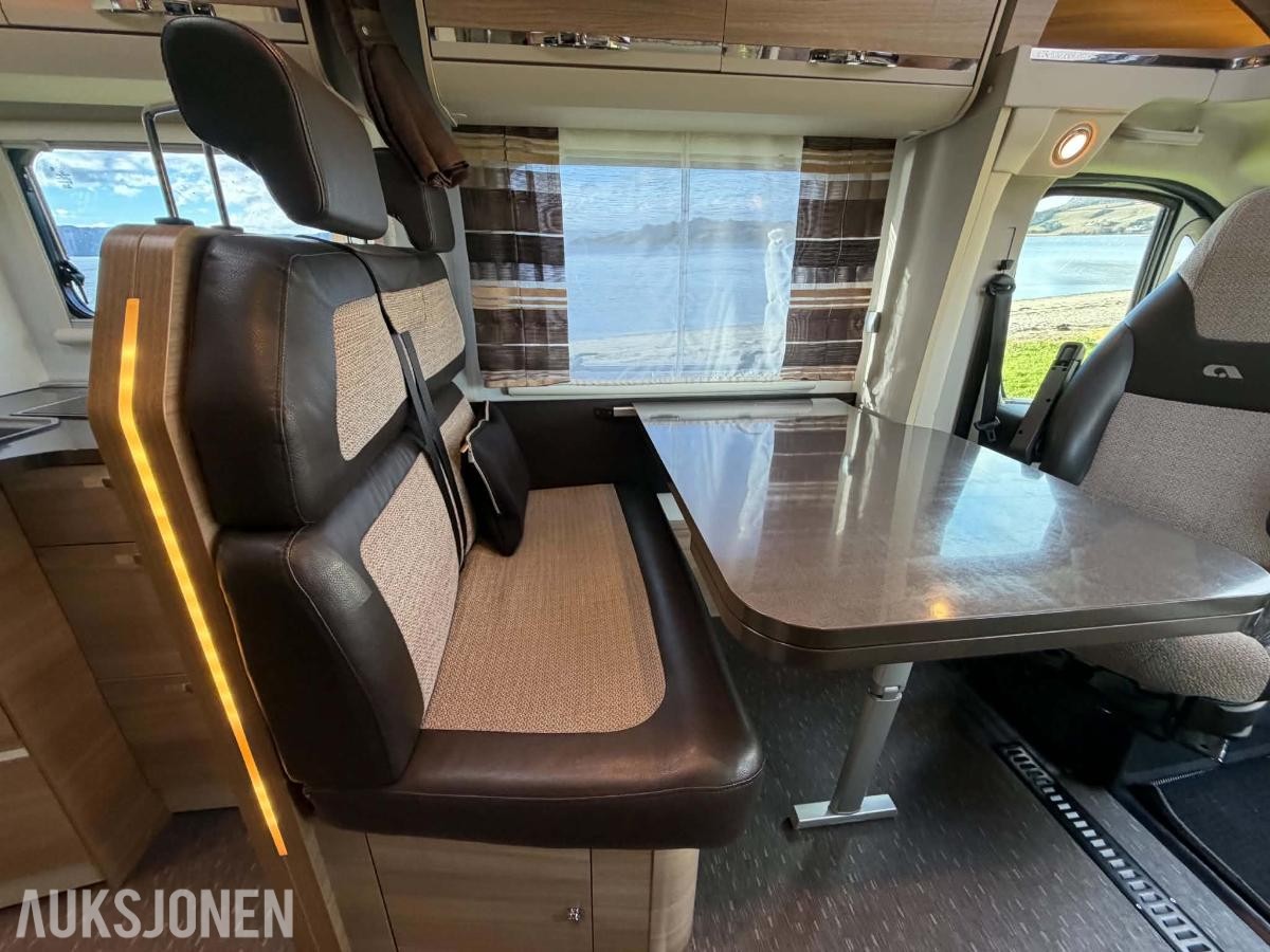 Adria MATRIX M 670 SL / SOLCELLE / MANUELL /
