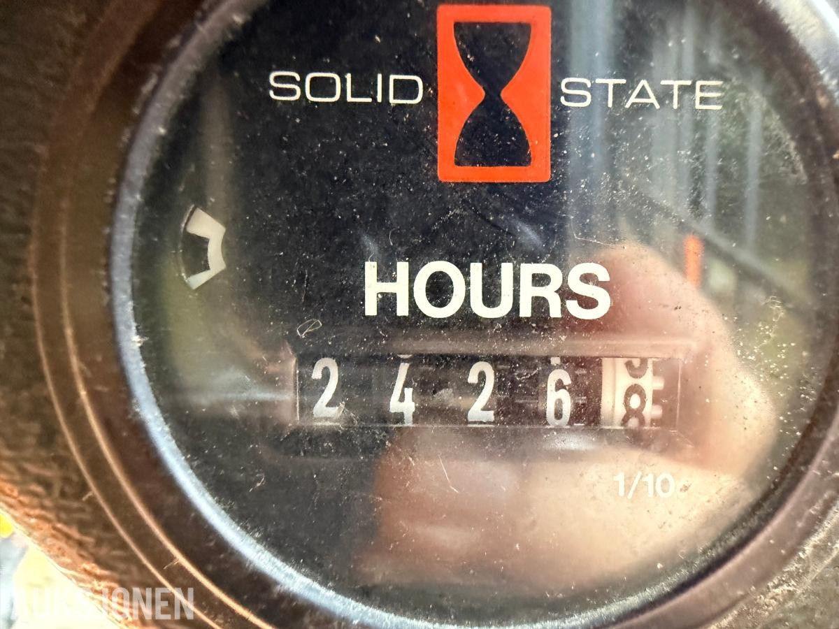 2005 Mustang 2054