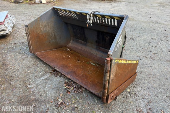 Stor hydraulisk klappvingeskuffe / snøskuffe – rep.objekt