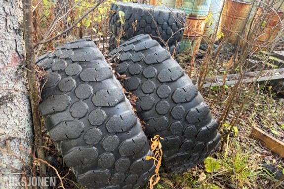 4 stk. Michelin hjullasterdekk på felg – 405/70 R2