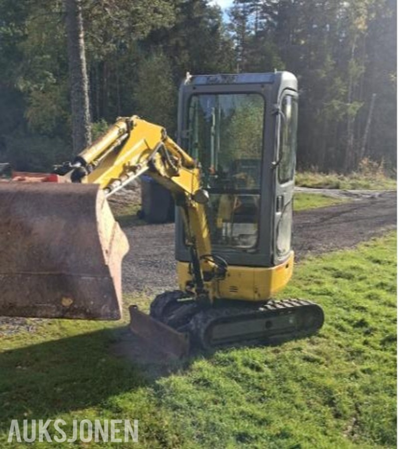 2006 Komatsu PC 14 R minigraver - MVA FRI