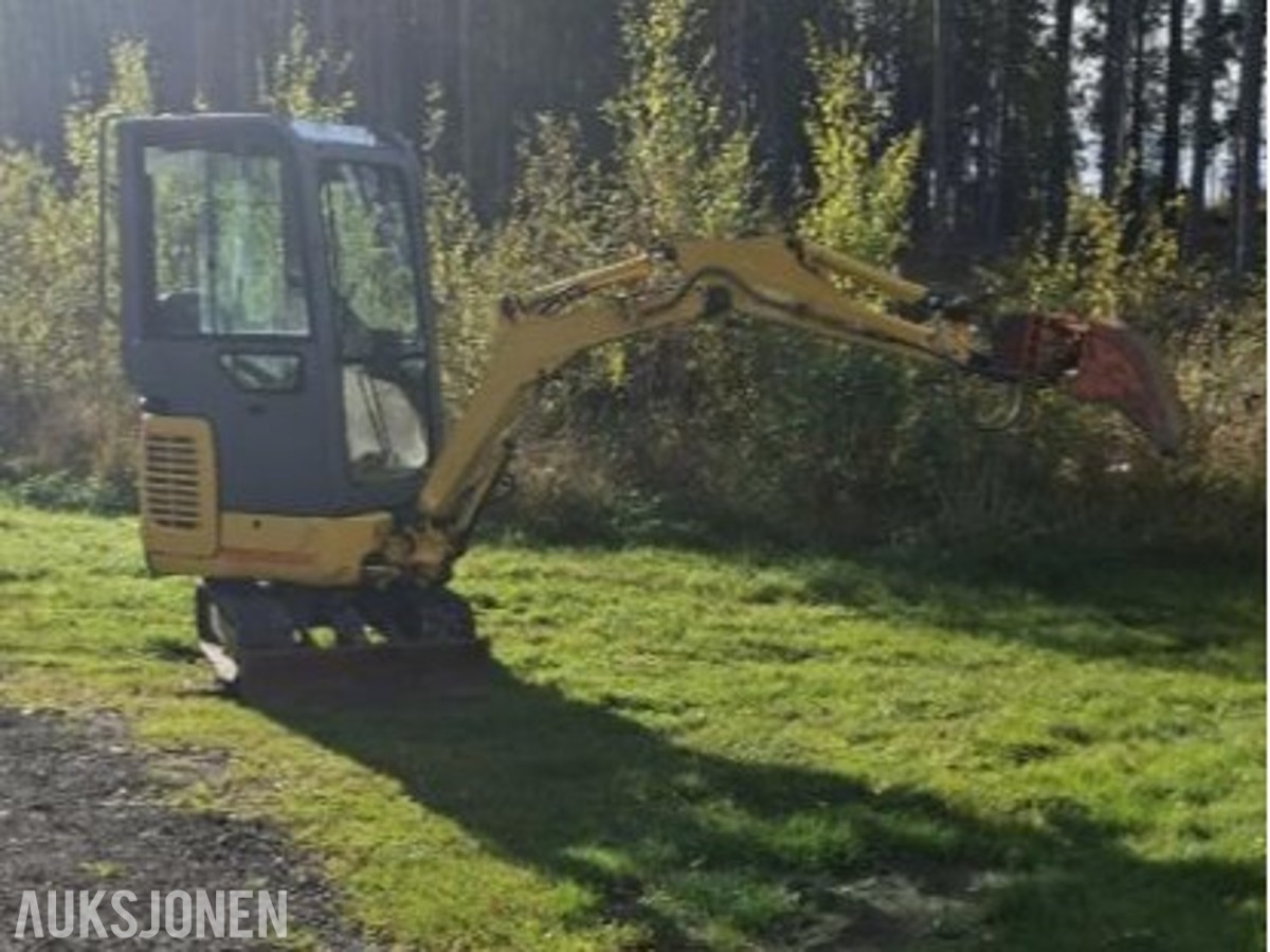 2006 Komatsu PC 14 R minigraver - MVA FRI