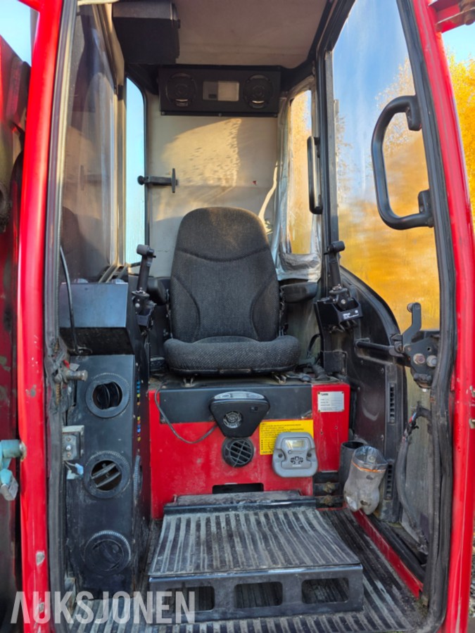 2013 Komplett tømmerpåbygg med HIAB kran på krokramme