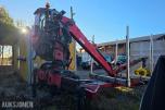 2013 Komplett tømmerpåbygg med HIAB kran på krokramme
