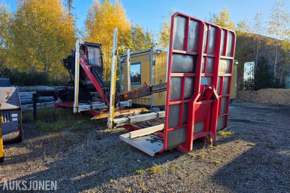 2013 Komplett tømmerpåbygg med HIAB kran på krokramme