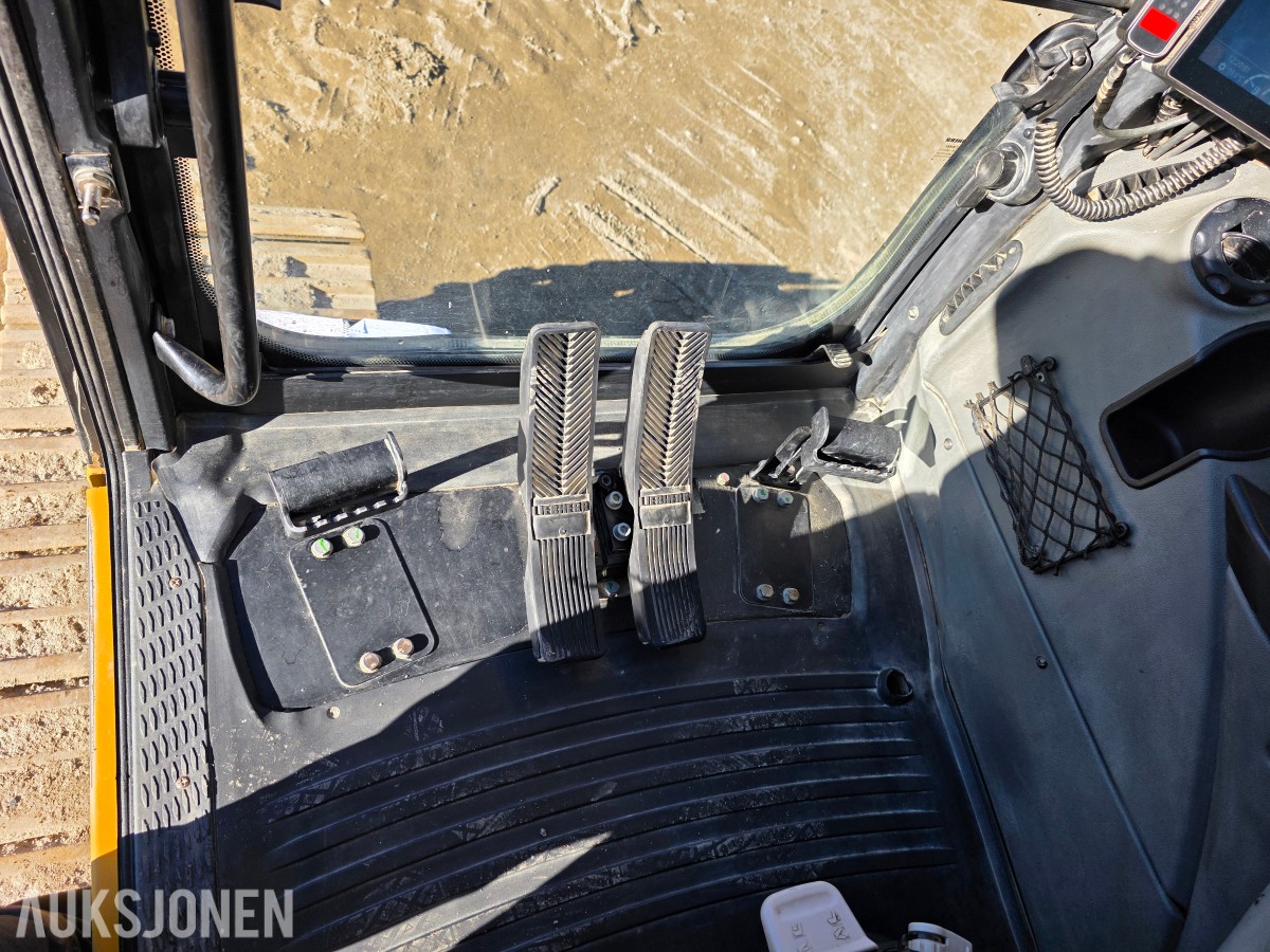 2020 Liebherr 924 beltegraver-sentralsmøring-leica gps-R8rototilt-nylig tatt service
