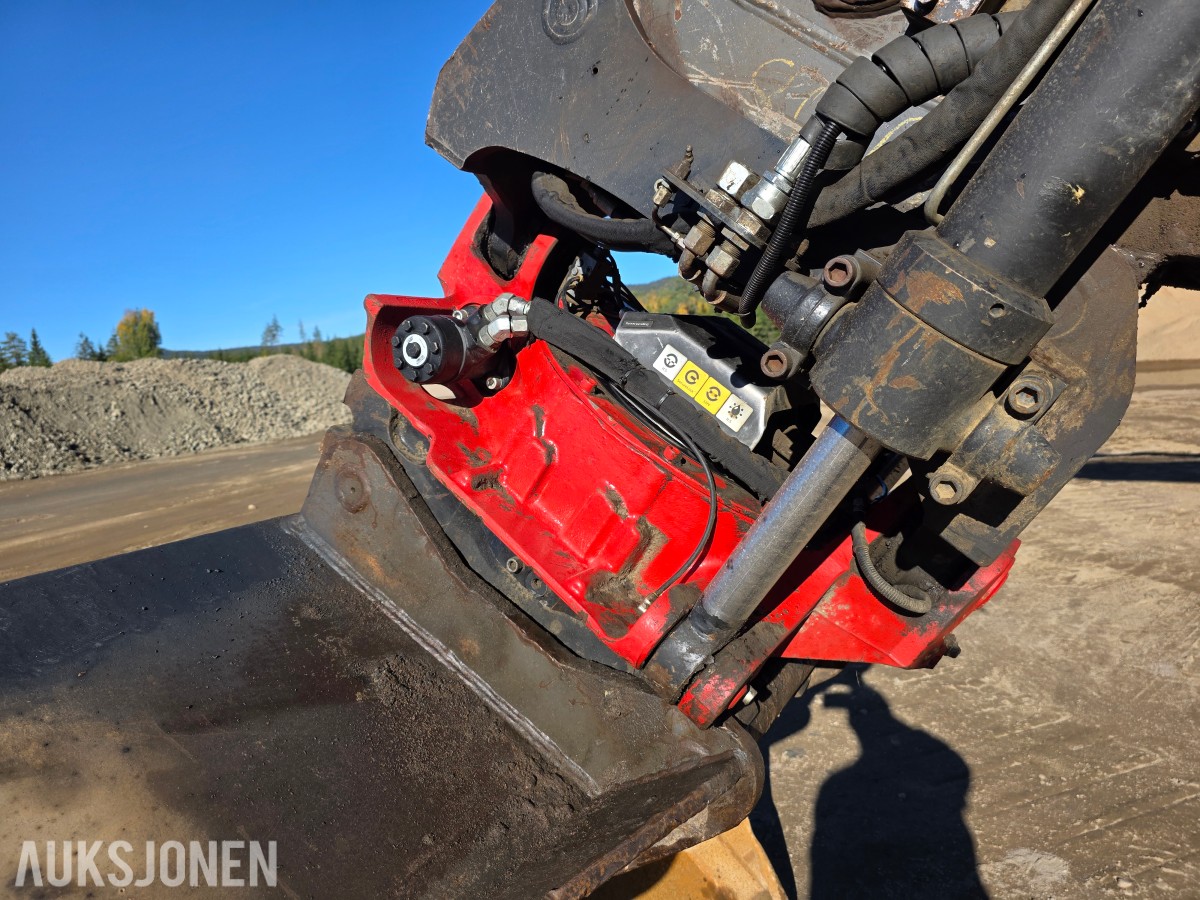 2020 Liebherr 924 beltegraver-sentralsmøring-leica gps-R8rototilt-nylig tatt service