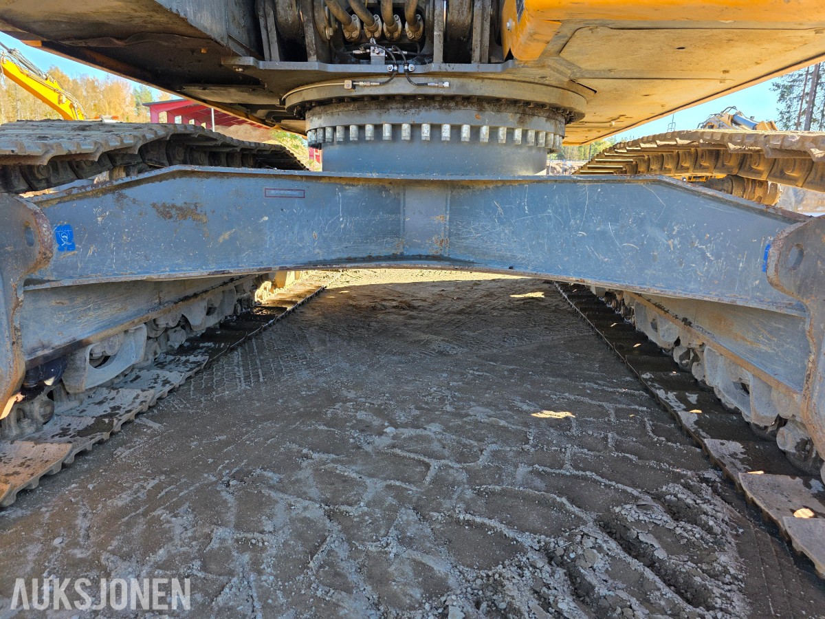 2020 Liebherr 924 beltegraver-sentralsmøring-leica gps-R8rototilt-nylig tatt service