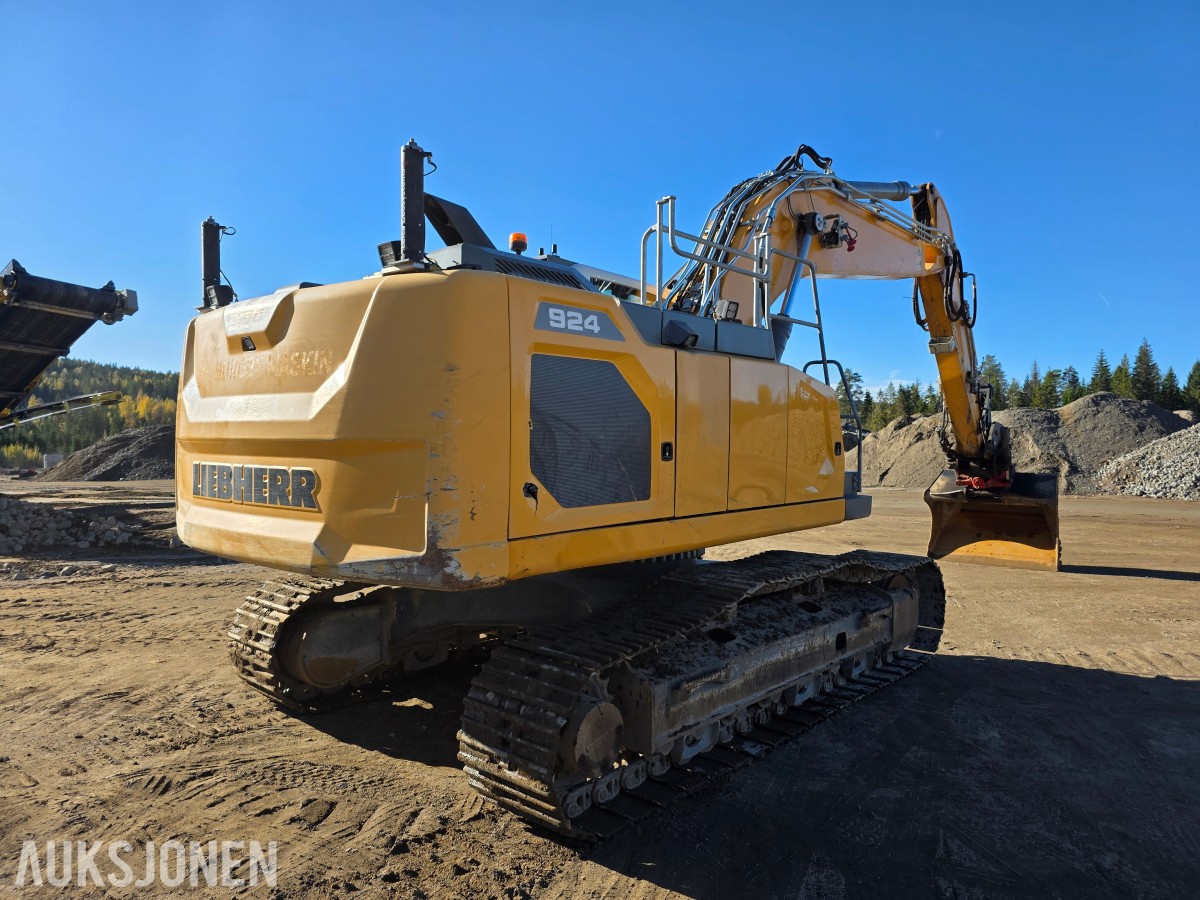 2020 Liebherr 924 beltegraver-sentralsmøring-leica gps-R8rototilt-nylig tatt service