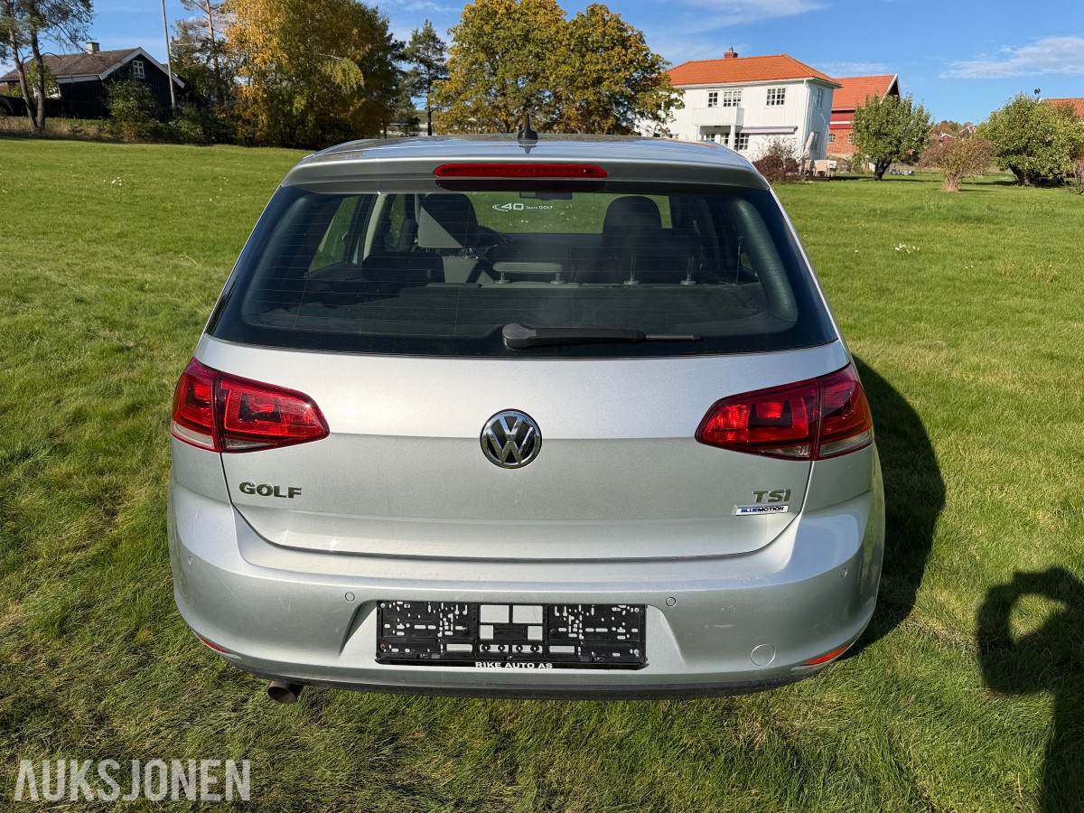 2015 Volkswagen GOLF 1.2-105 / Automat / Servicehefte / EU-OK 
