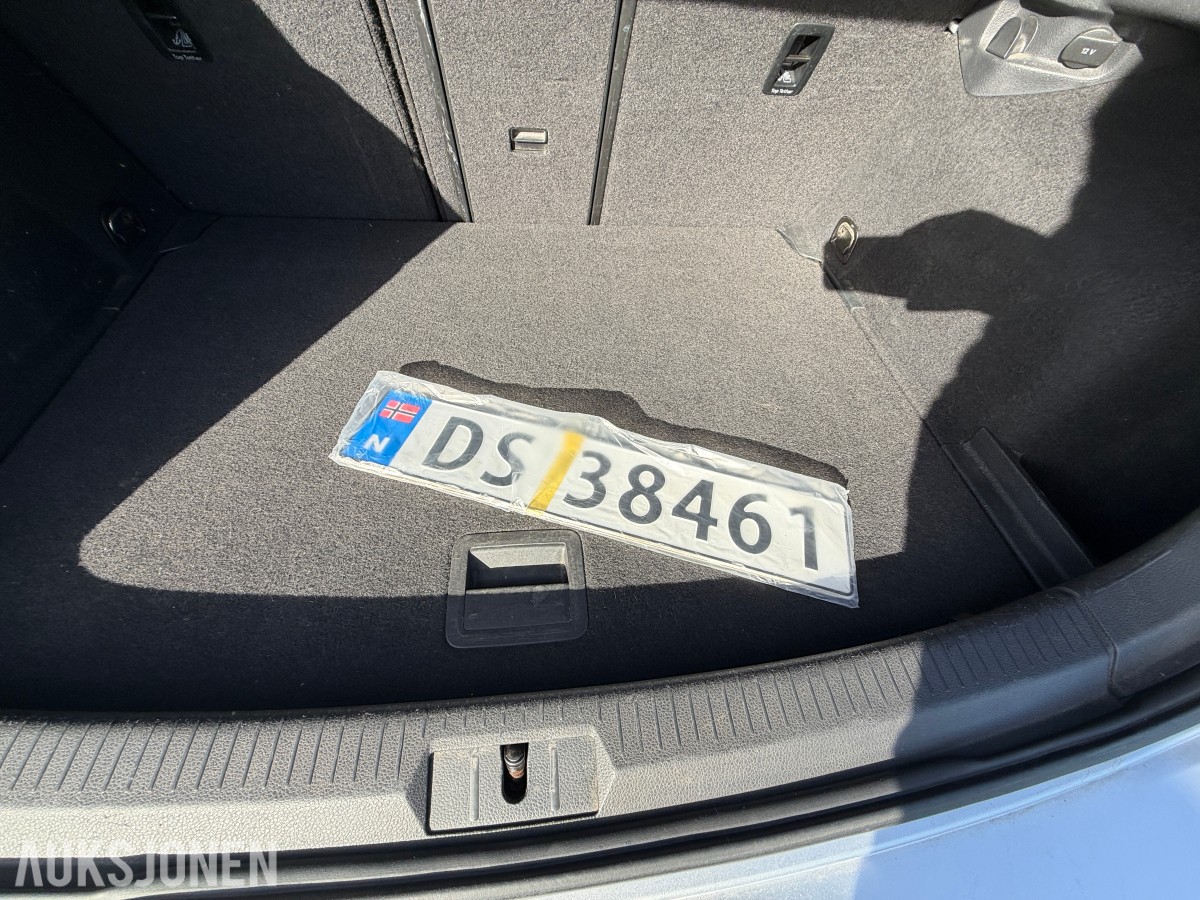 2015 Volkswagen GOLF 1.2-105 / Automat / Servicehefte / EU-OK 