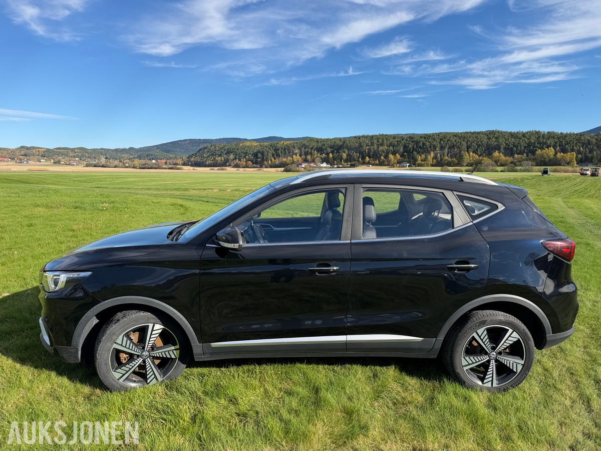2020 MG ZS EV 143hk / servicehefte / EU-OK 