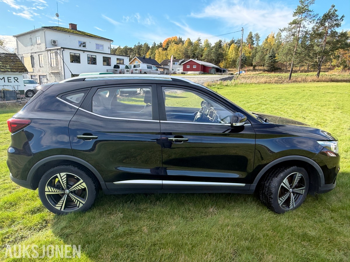 2020 MG ZS EV 143hk / servicehefte / EU-OK 
