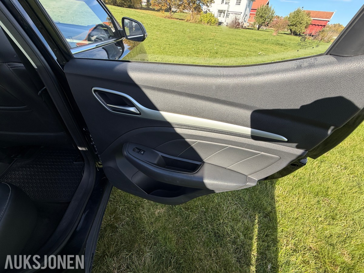 2020 MG ZS EV 143hk / servicehefte / EU-OK 