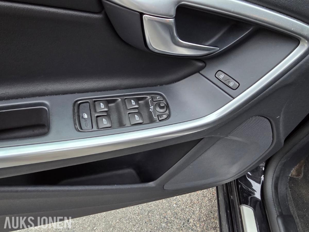 2018 VOLVO V60 D3 R-DESIGN AUTOMAT