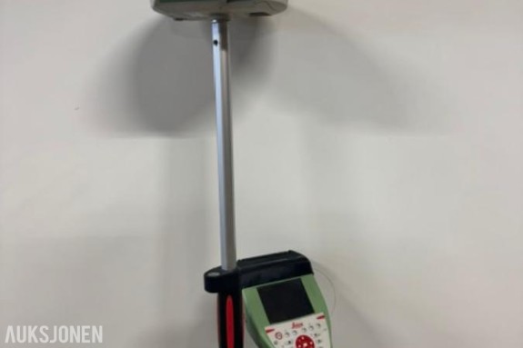 2014 / 2017 Leica CS15 Målebok med GS08plus GNSS-antenne Leica CS15 Målebok med GS08plus GNSS-antenne