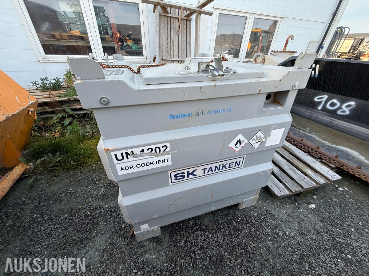2023 SK Dieseltank 1000L ADR