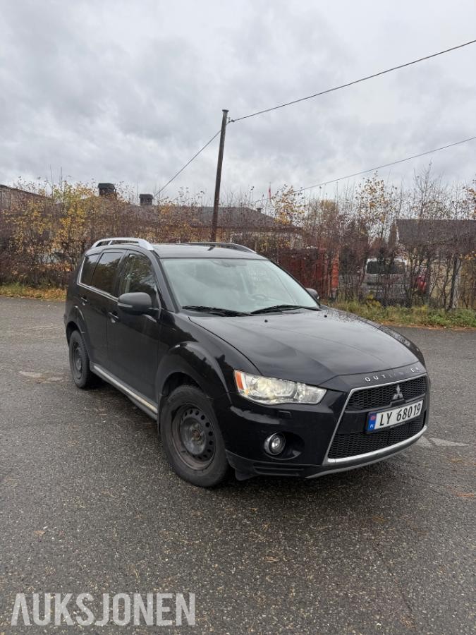 2010 Mitsubishi Outlander 2.2 156hk 4WD automat 7 seter
