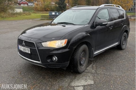 2010 Mitsubishi Outlander 2.2 156hk 4WD automat 7 seter