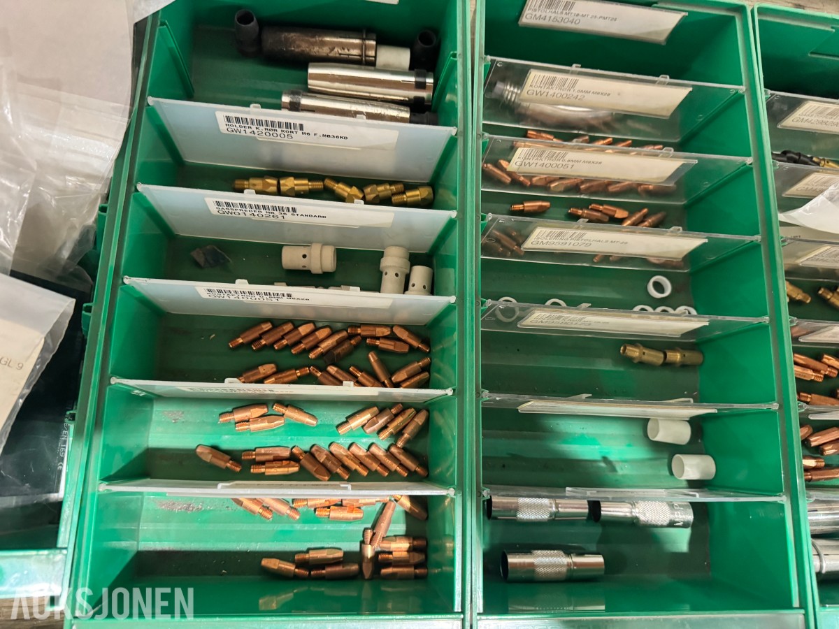 Sveiseutstyr masker med avtrekk, X21 skjærebrenner sett, manometer, deler, traller