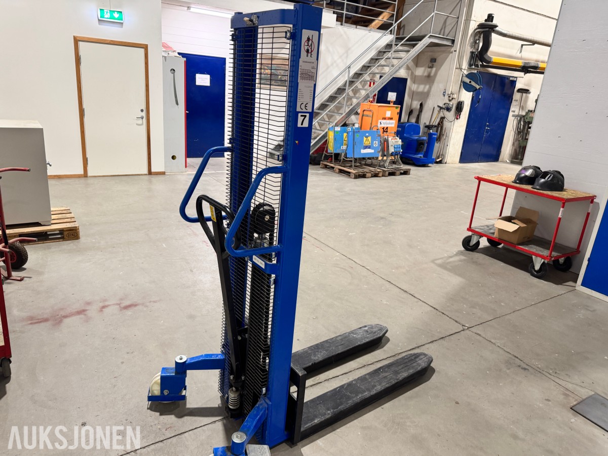2018 Pallestabler FS1016 1000 kg
