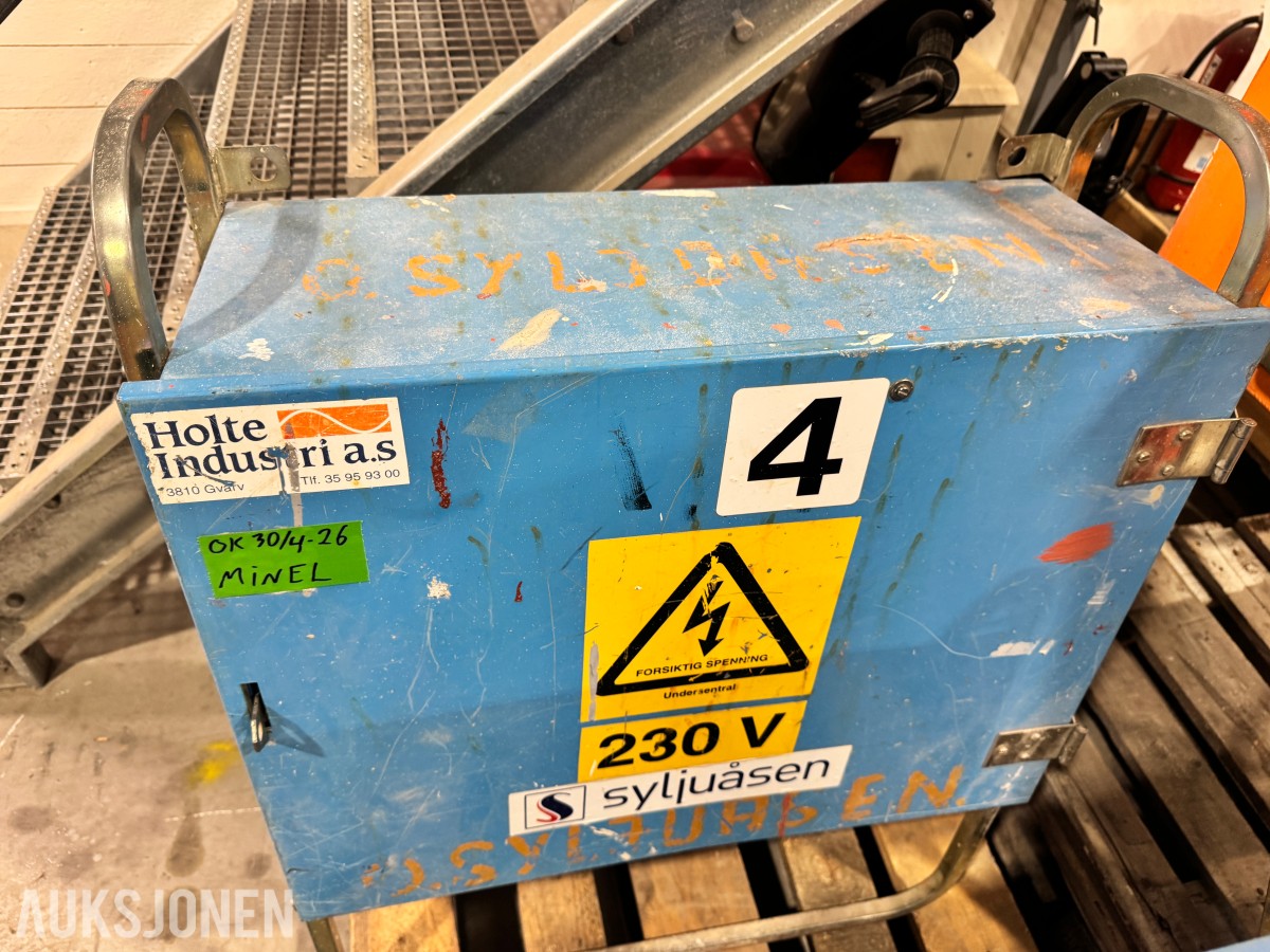 6 stk EL-sentraler byggestrøm skap 230 Volt