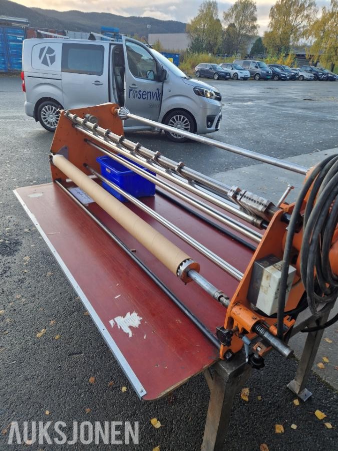 Schwalbach rulleskjære-/omspolingsmaskin – 150 cm rullbredde BS4