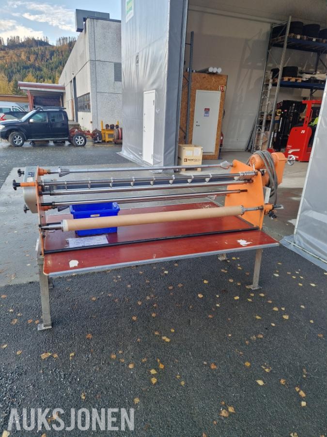 Schwalbach rulleskjære-/omspolingsmaskin – 150 cm rullbredde BS4