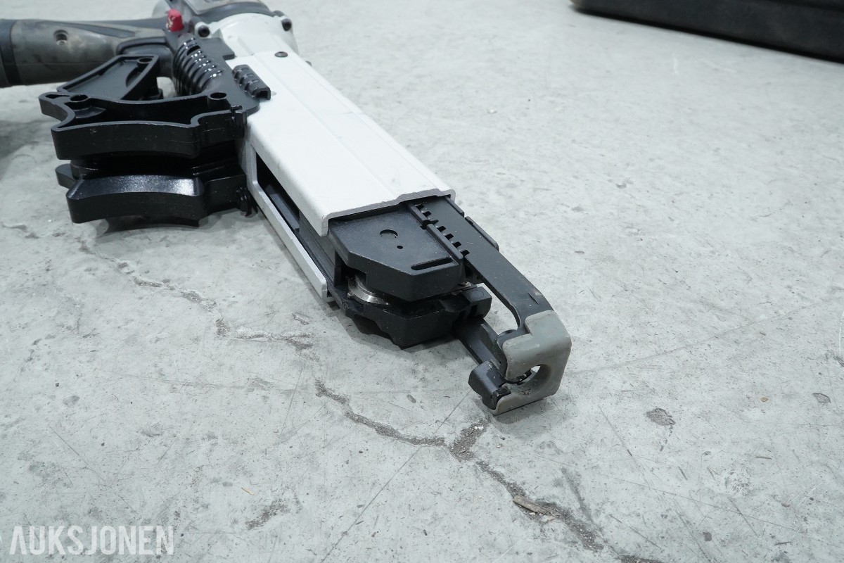 NIKO SA55 COMBI skruautomat og Hilti HDM 330 utpresseapparat